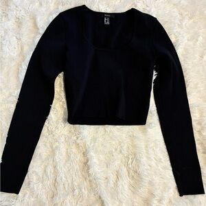 Forever 21 Black Long Sleeve Scoopneck Crop Top
